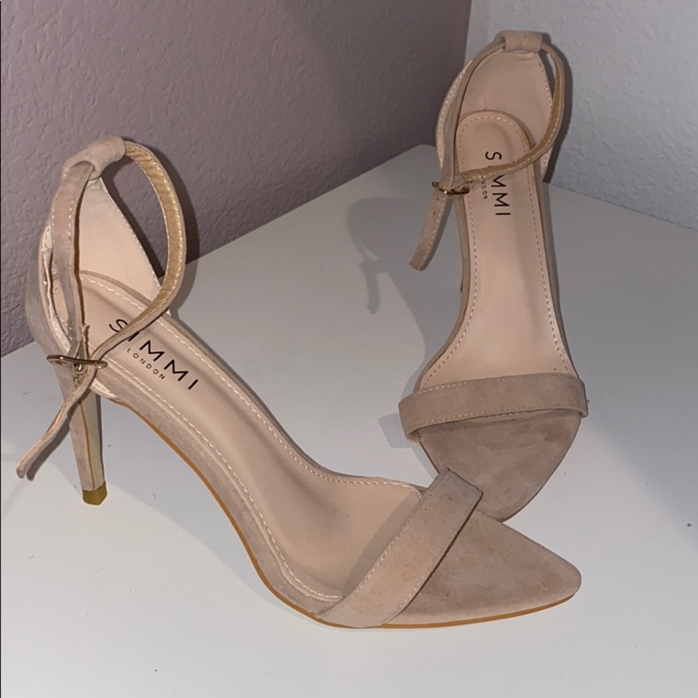 Nude Pointy Heels